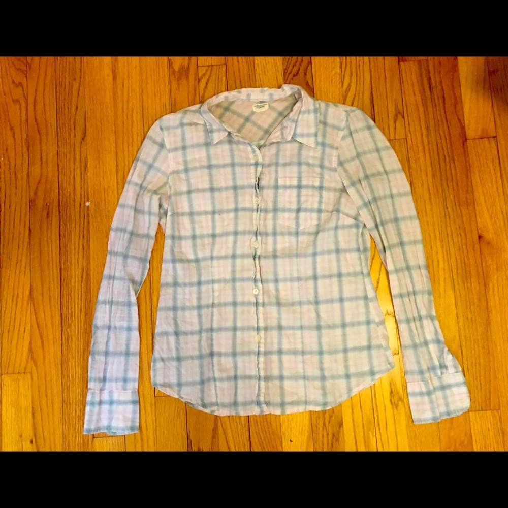 American Eagle button up shirt